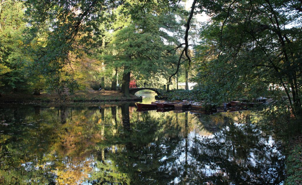 Der Bürgerpark ist Bremens grüne Lunge und bietet jede Menge Möglichkeiten für Freizeitaktivitäten. (c) Insa Lohmann
